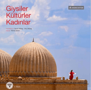 Giysiler Kulturler Kadinlar