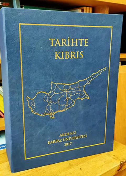Tarihte Kibris. İlkcaglardan 1960'a kadar (set of 2 vols.)